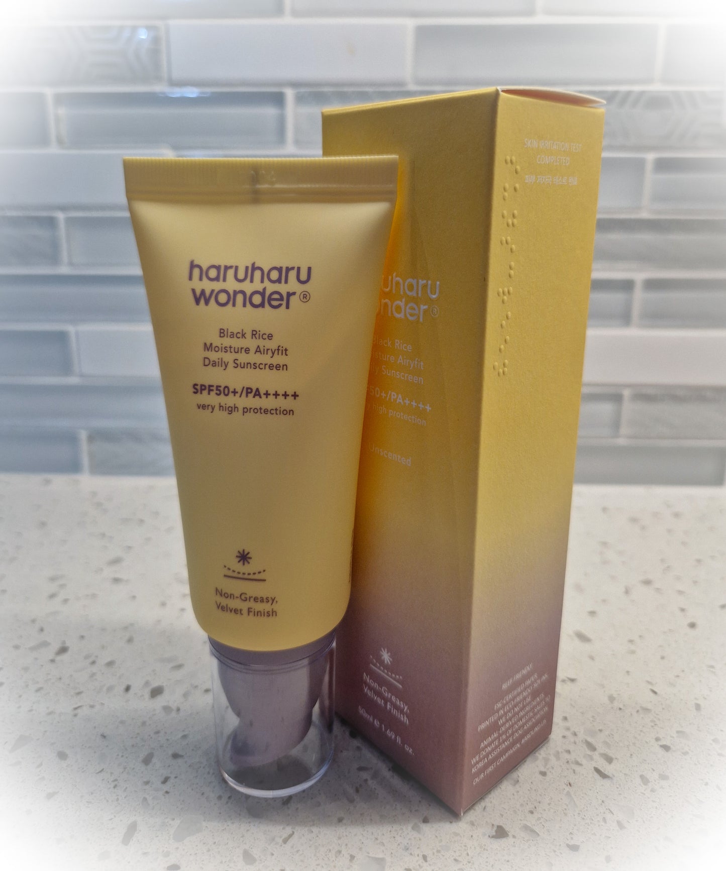 Haruharu WONDER - Black Rice Moisture Airyfit Sunscreen SPF50+/PA++++ Korean